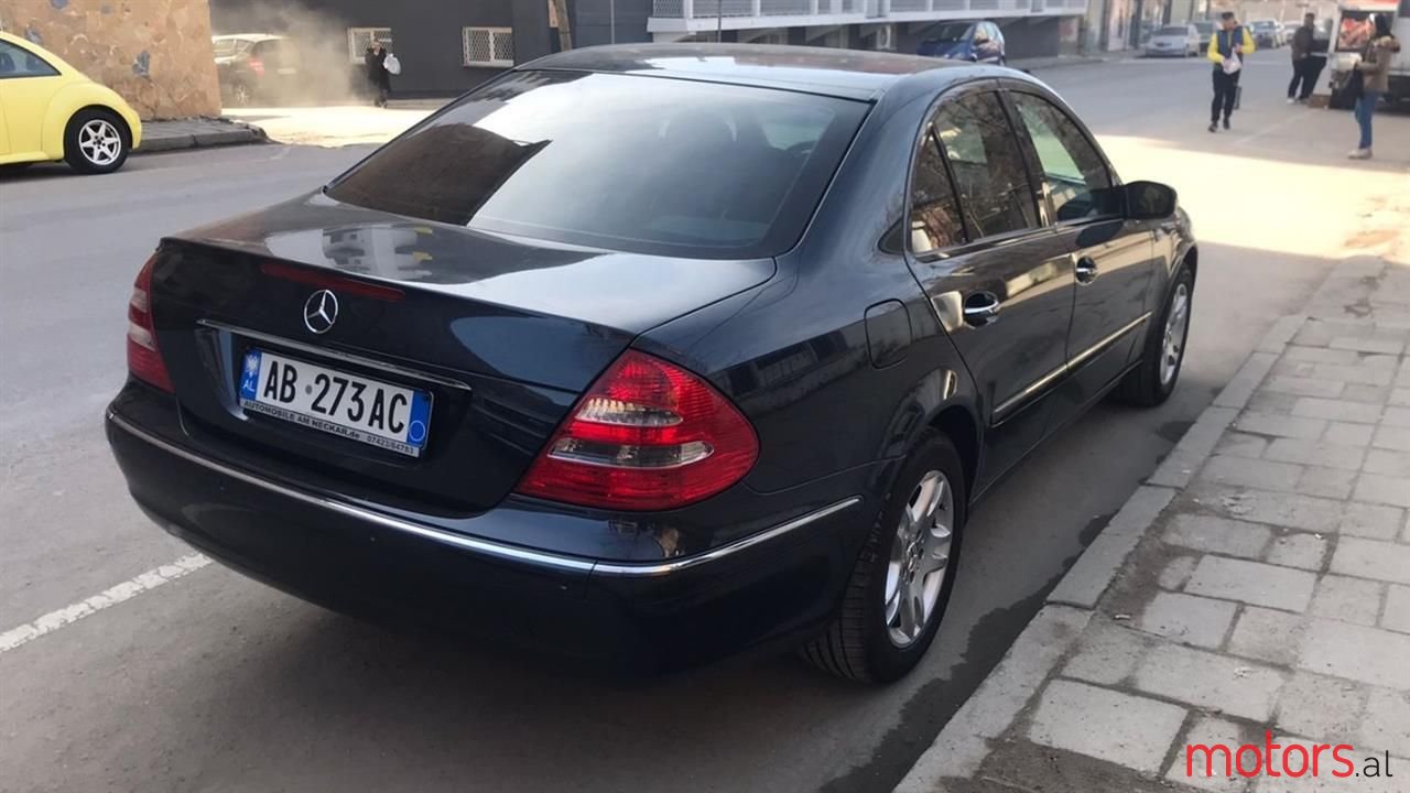 2005' Mercedes-Benz E 200 photo #5