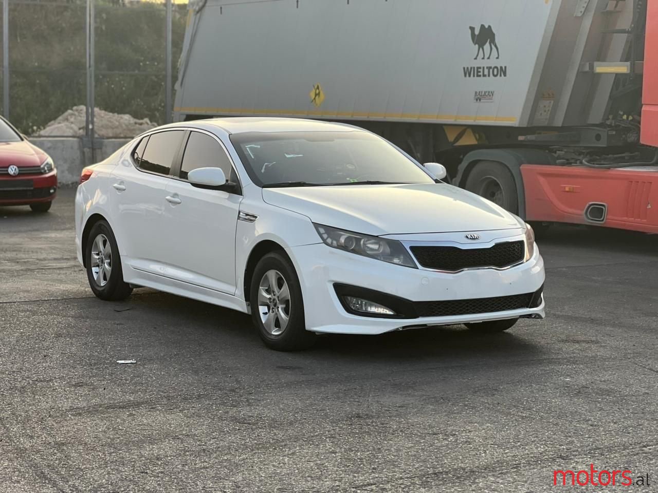 2013' Kia K5 photo #2