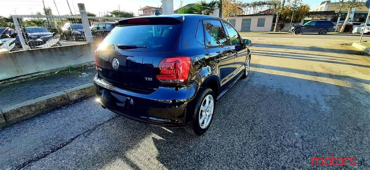 2012' Volkswagen Polo photo #3