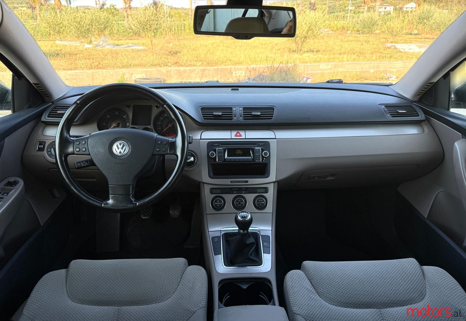 2008' Volkswagen Passat photo #3