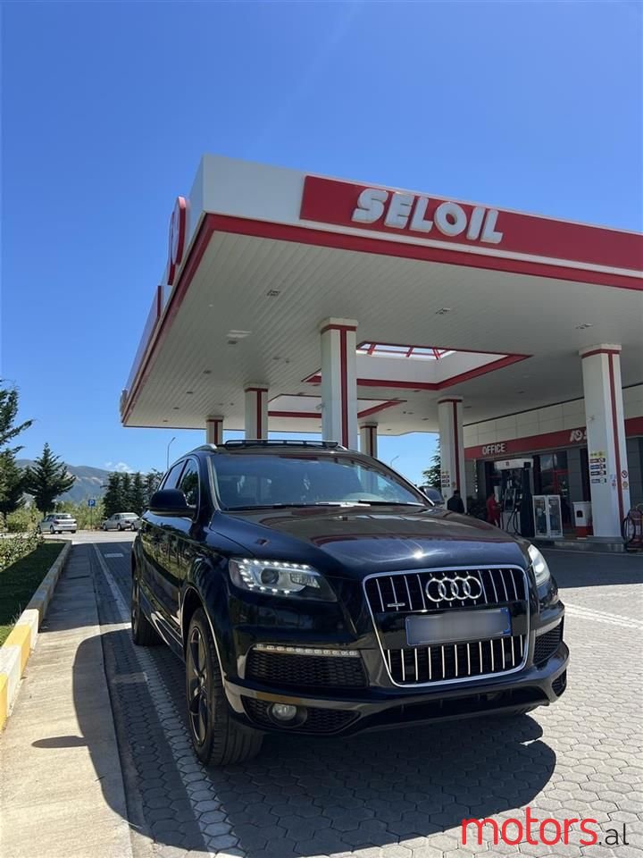 2012' Audi Q7 photo #3