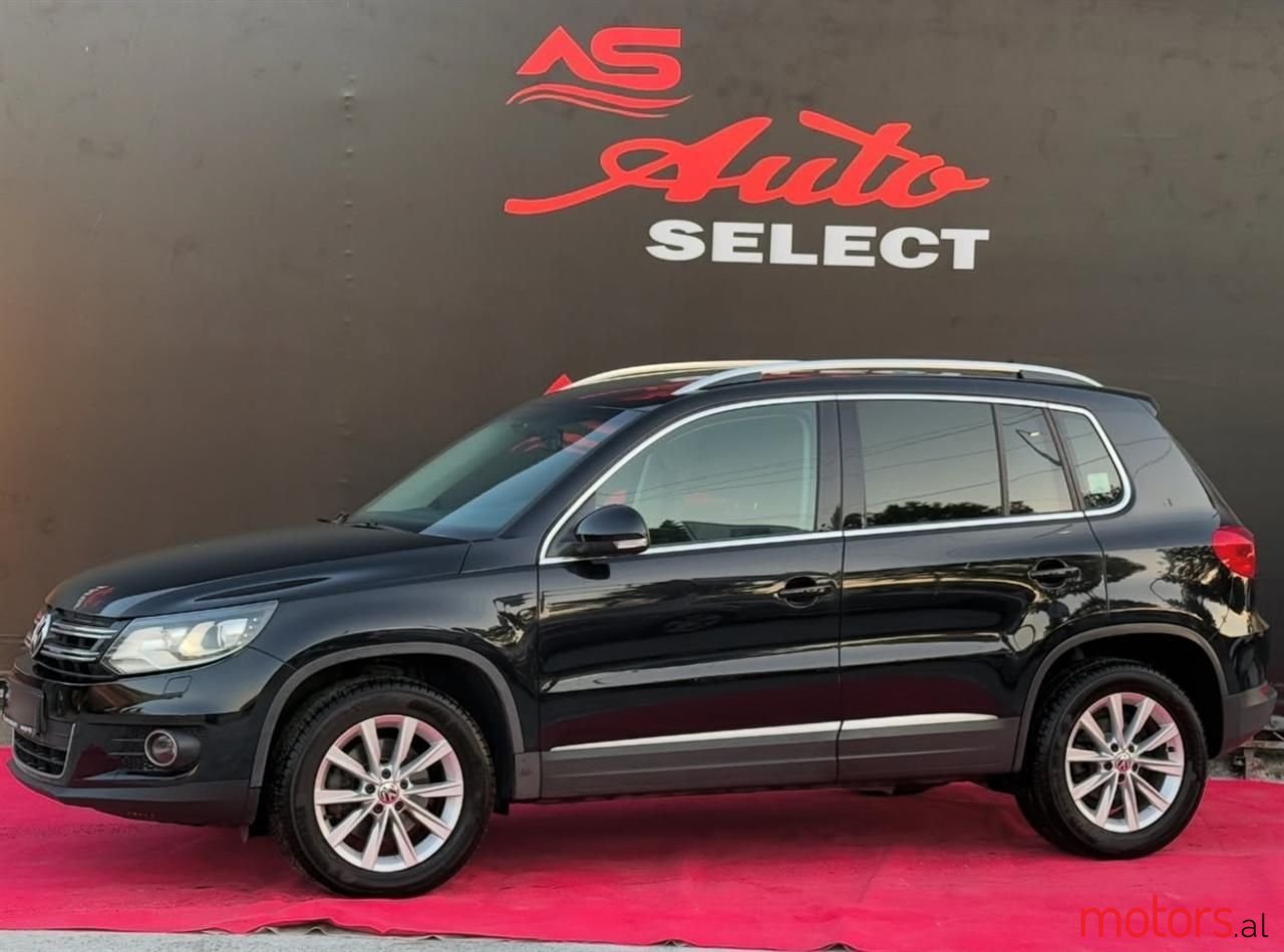 2013' Volkswagen Tiguan photo #3