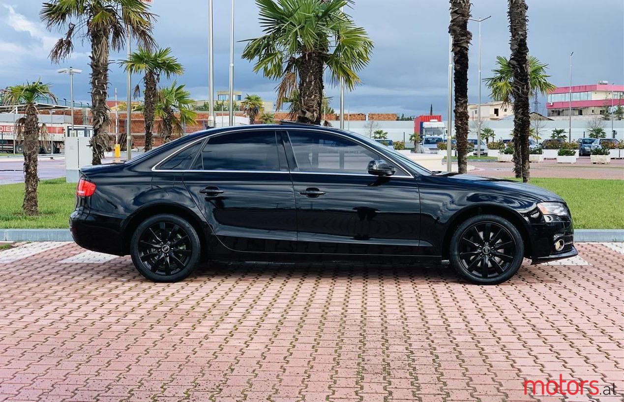 2012' Audi A4 photo #1