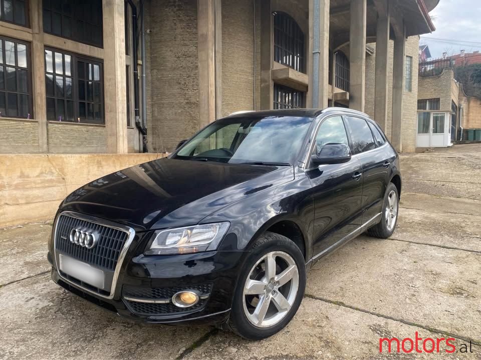 2011' Audi Q5 photo #5