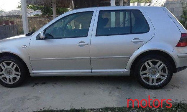 2000' Volkswagen Golf photo #1