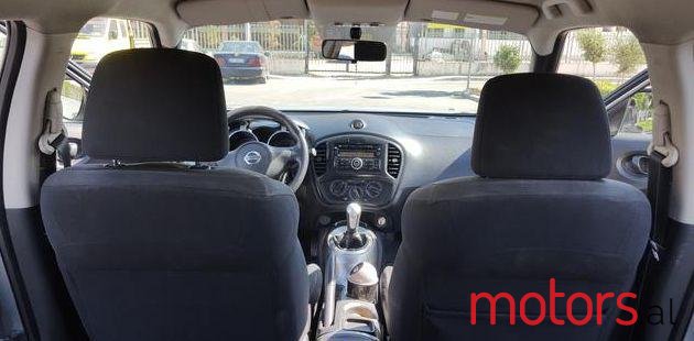 2010' Nissan Juke photo #2