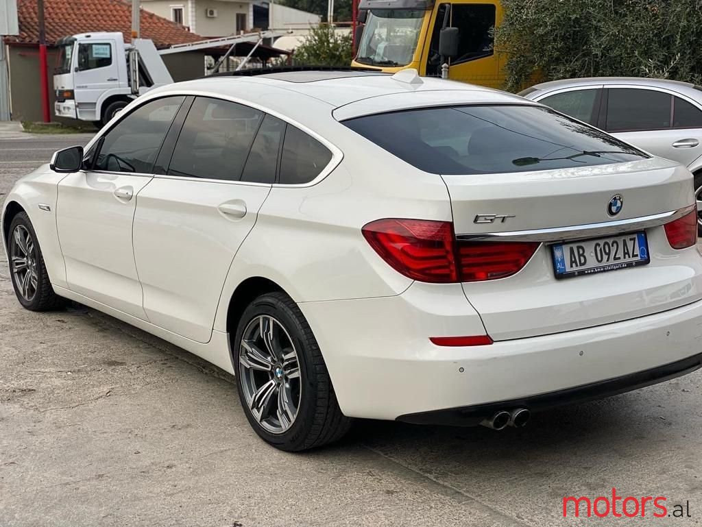 2010' BMW 530 photo #3