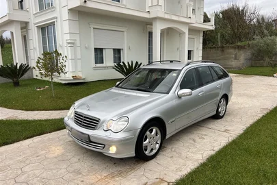 2006' Mercedes-Benz C 220