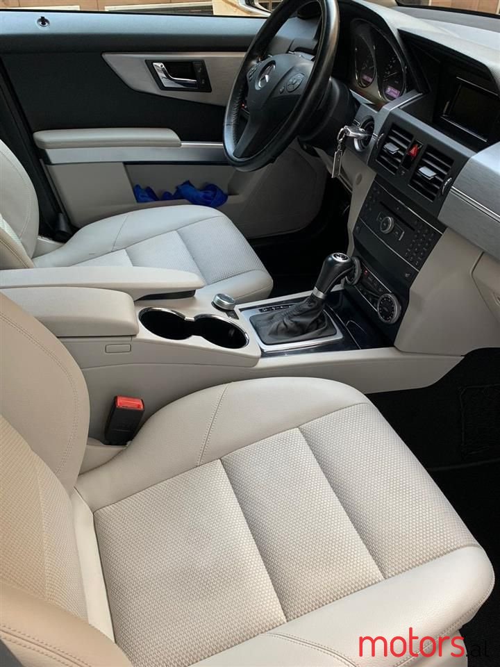 2010' Mercedes-Benz GLK 220 photo #4