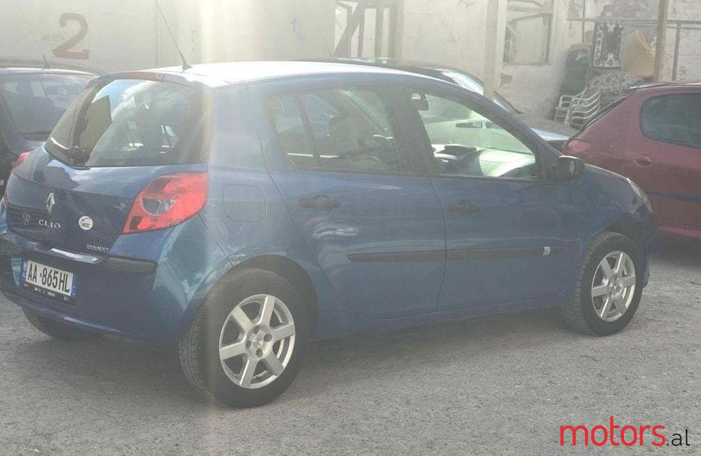 2006' Renault Clio photo #3