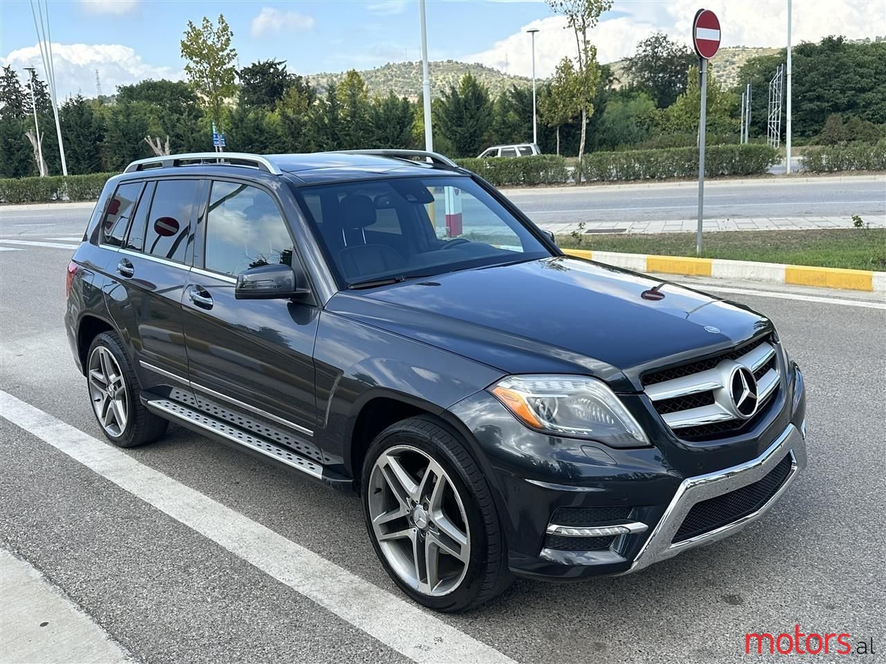 2013' Mercedes-Benz GLK 250 photo #1