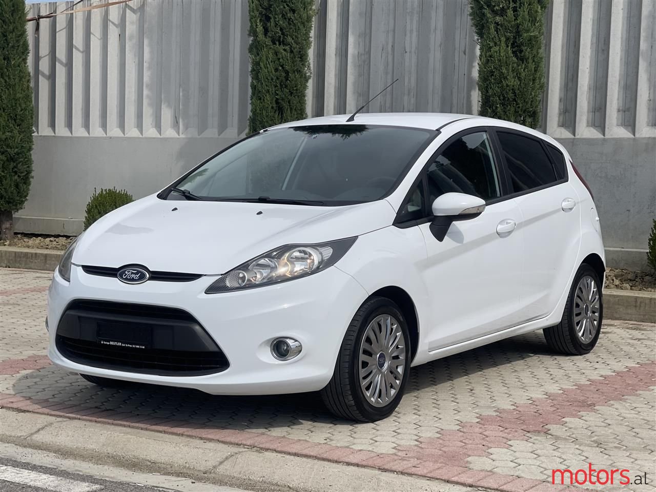 2012' Ford Fiesta photo #1