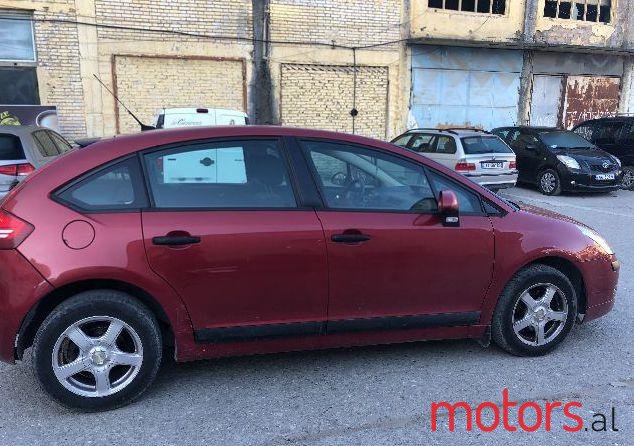 2008' Citroen C4 photo #1