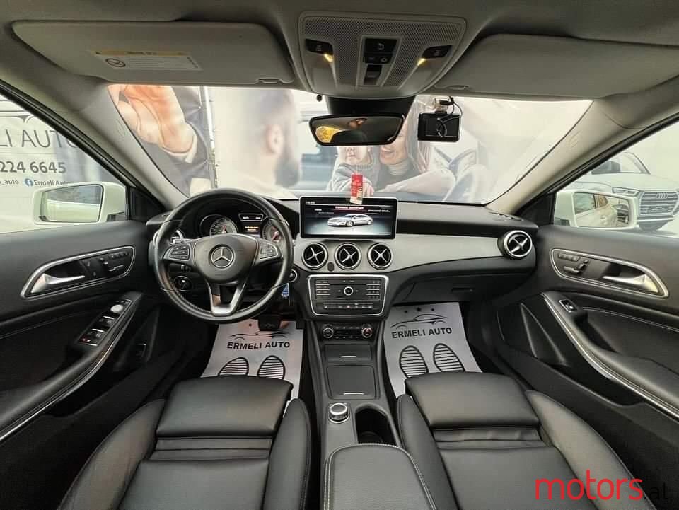 2015' Mercedes-Benz CLA 200 photo #6