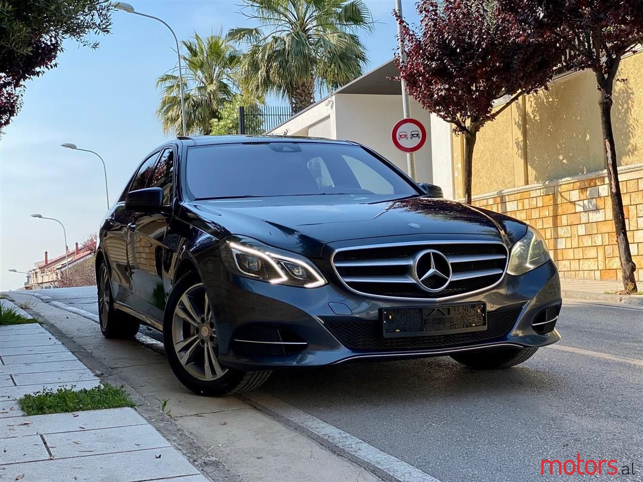 2014' Mercedes-Benz E 220 photo #4