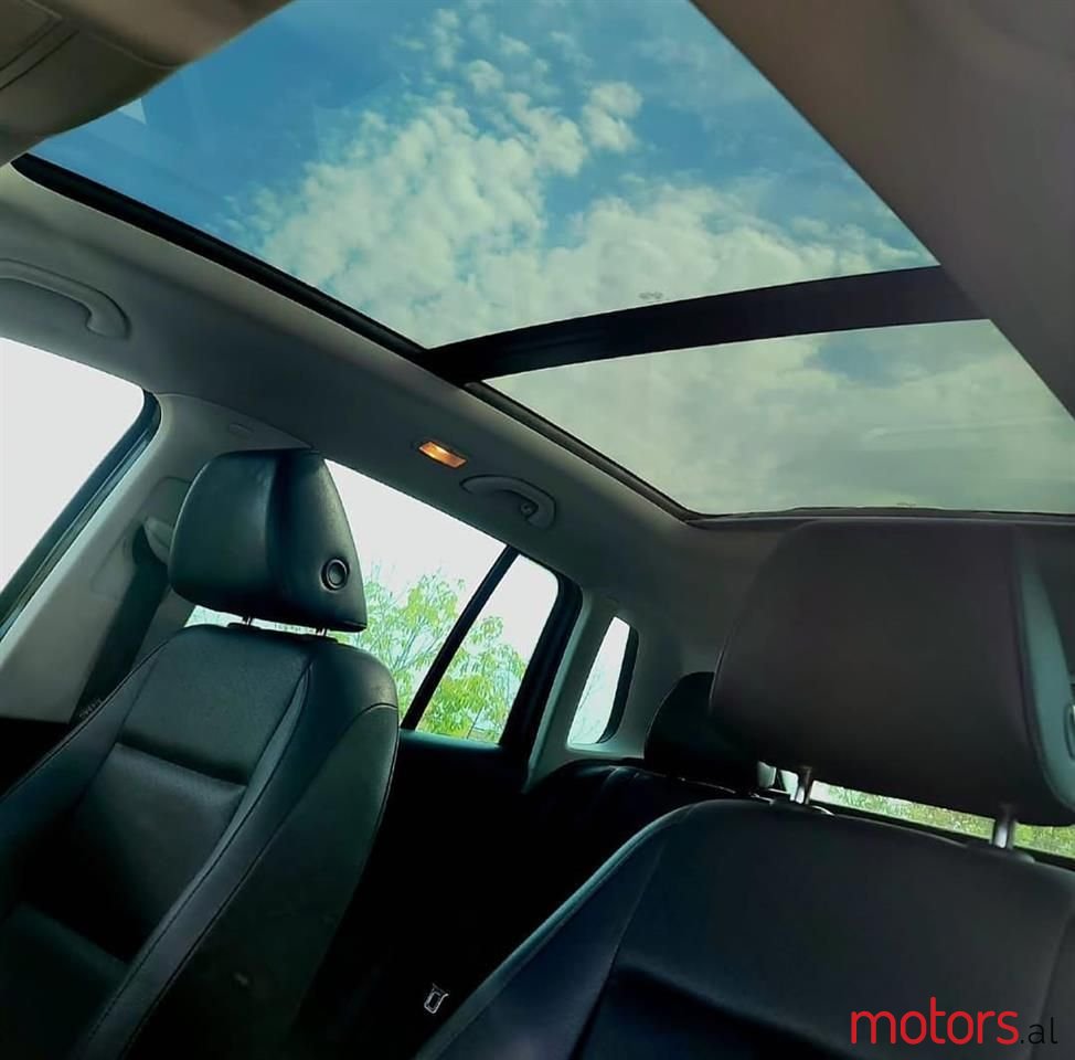 2014' Volkswagen Tiguan photo #6