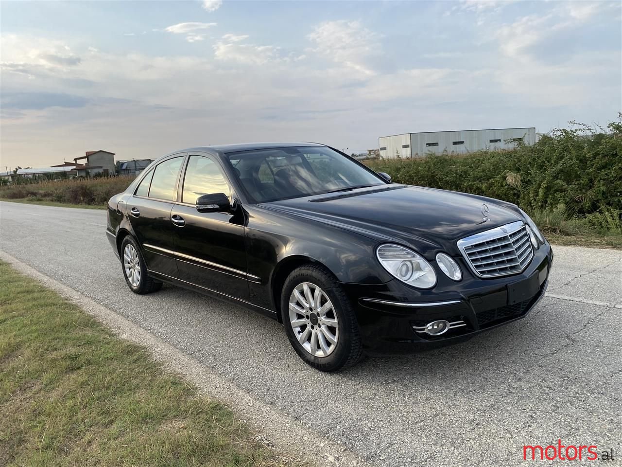 2008' Mercedes-Benz E 280 photo #1