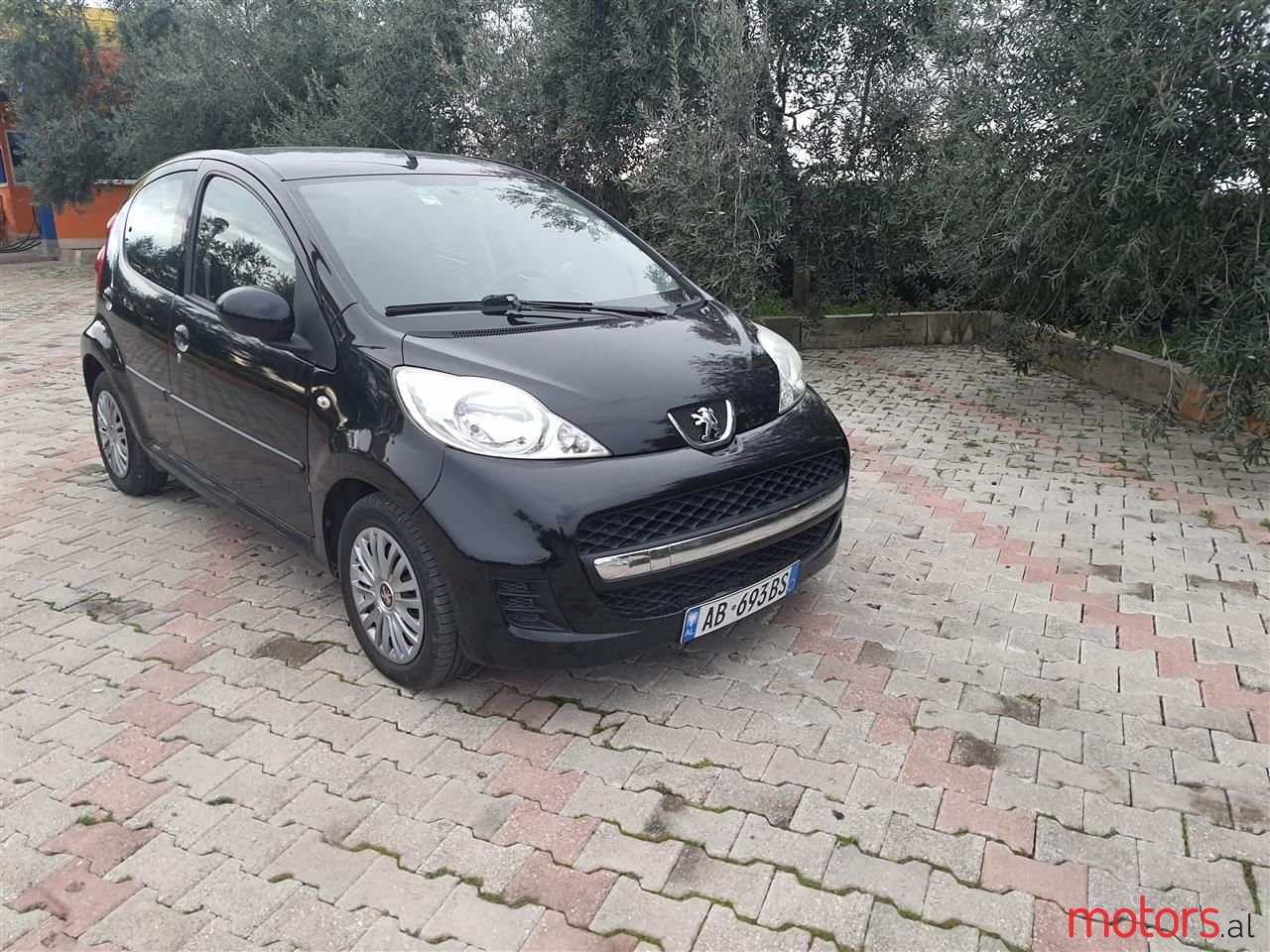 2009' Peugeot 107 photo #3