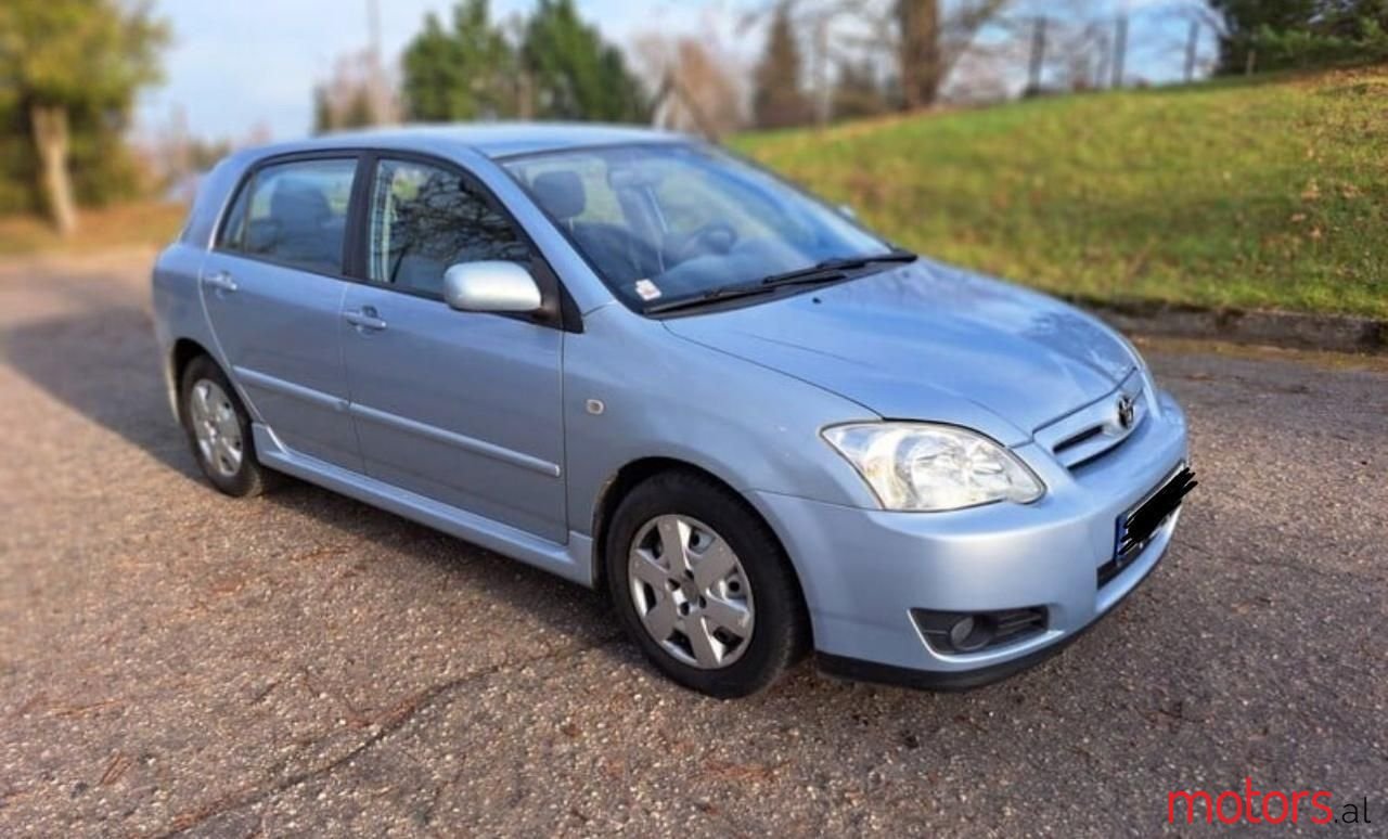 2005' Toyota Corolla photo #1