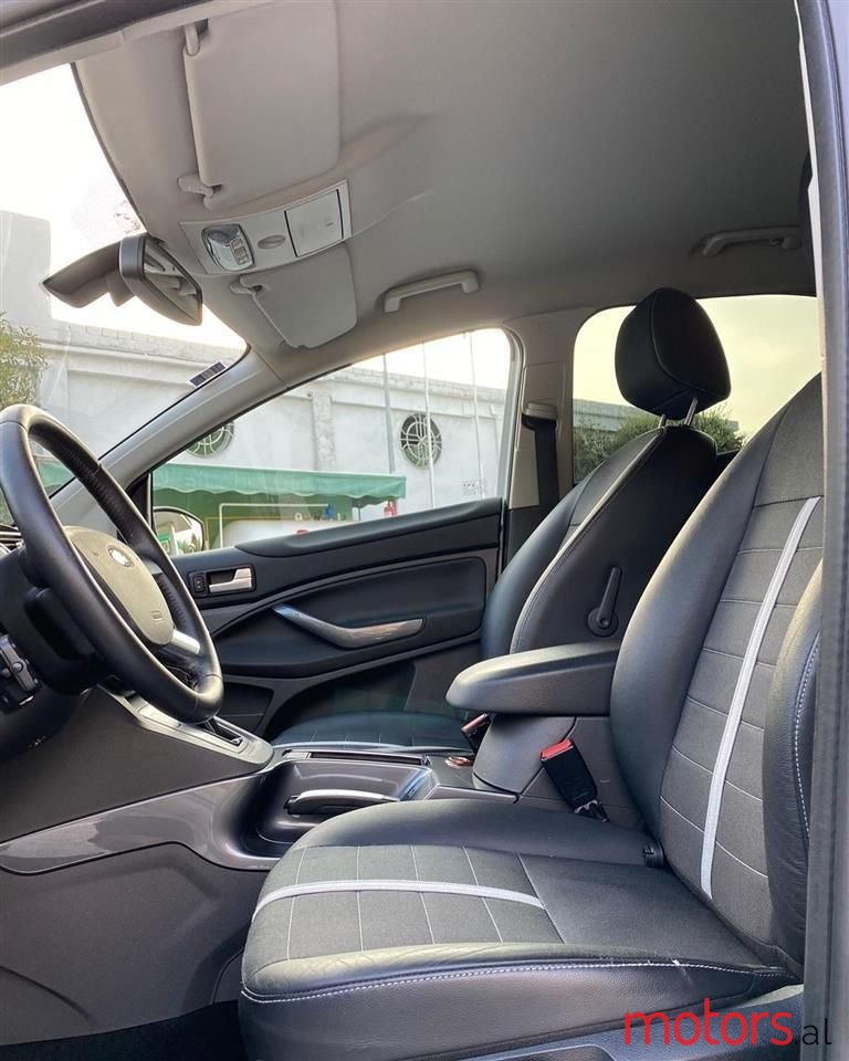 2011' Ford Kuga photo #4