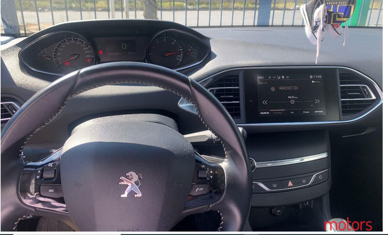 2017' Peugeot 308 photo #2