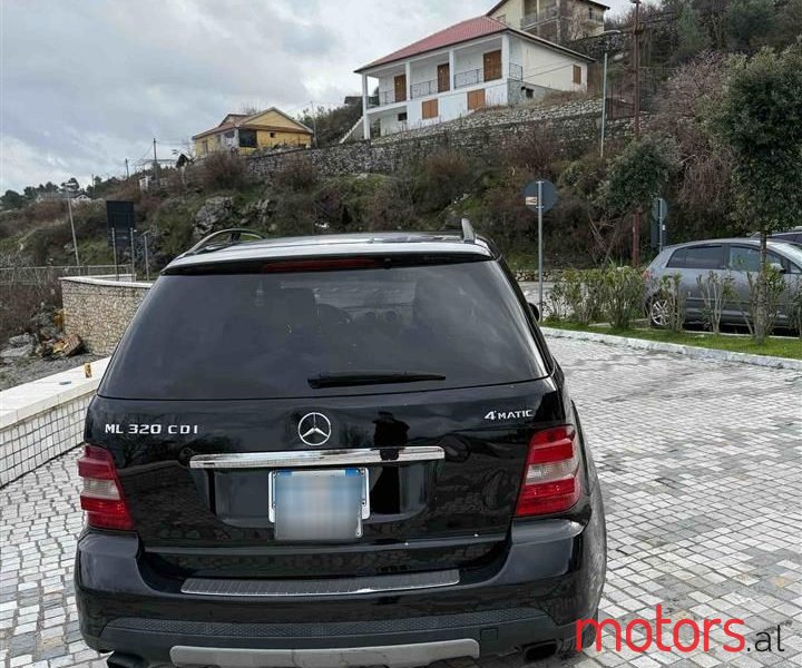 2008' Mercedes-Benz ML 320 photo #5