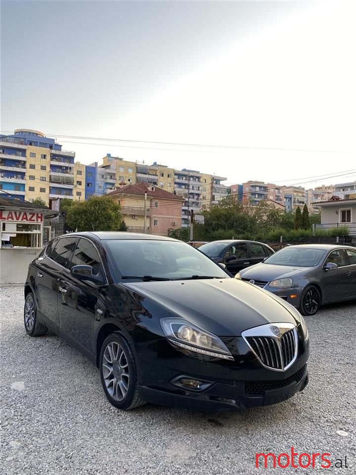 2009' Lancia Delta photo #2