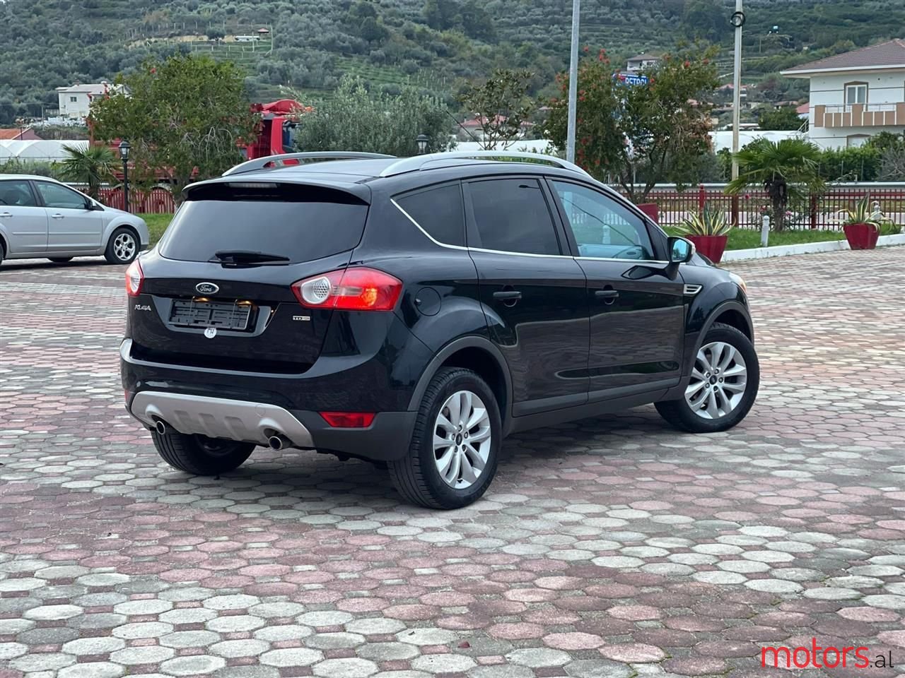 2010' Ford Kuga photo #3