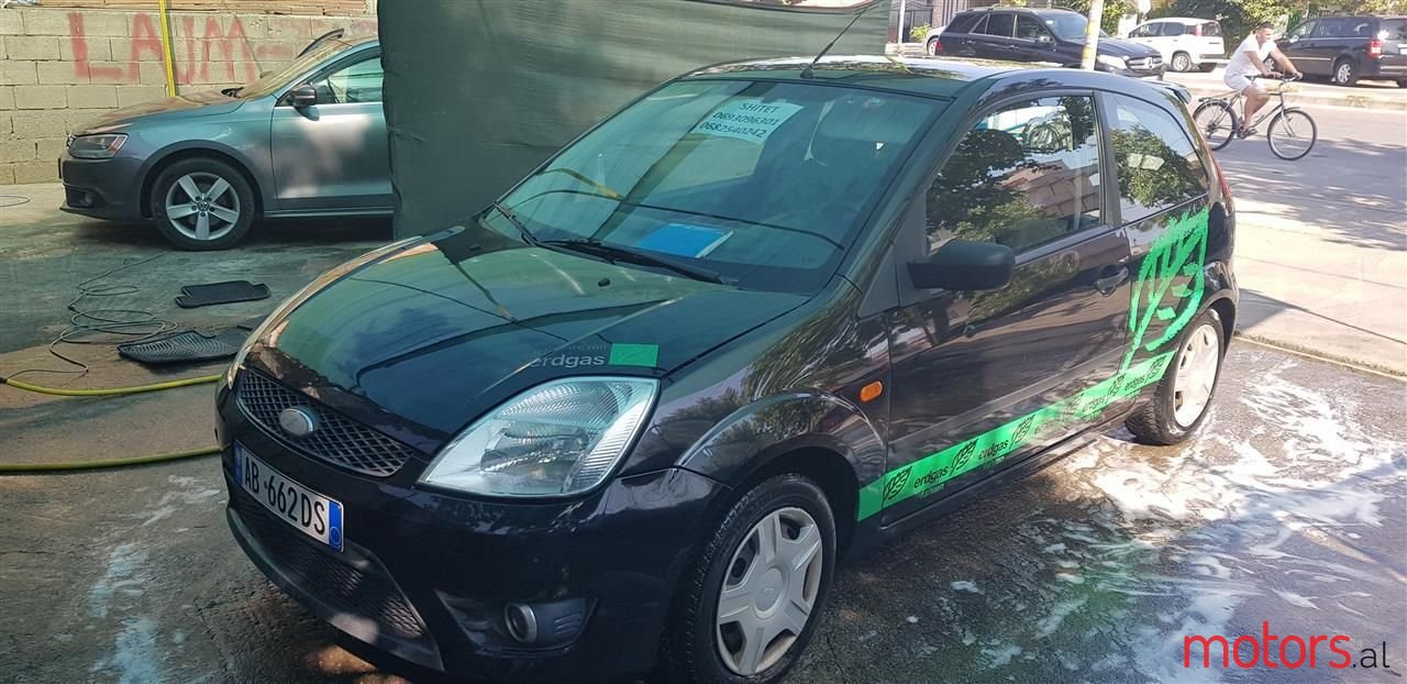 2007' Ford Fiesta photo #1