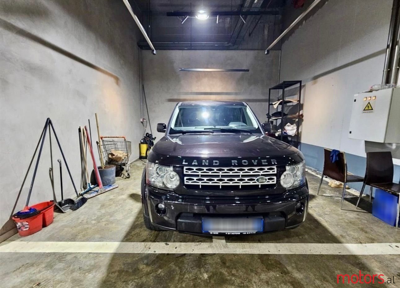 2011' Land Rover Discovery photo #1