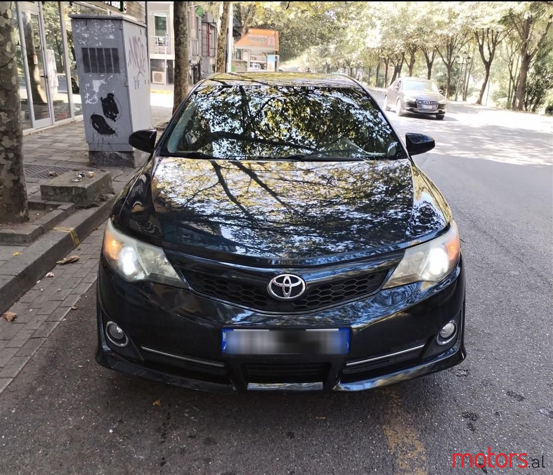 2014' Toyota Avensis photo #6