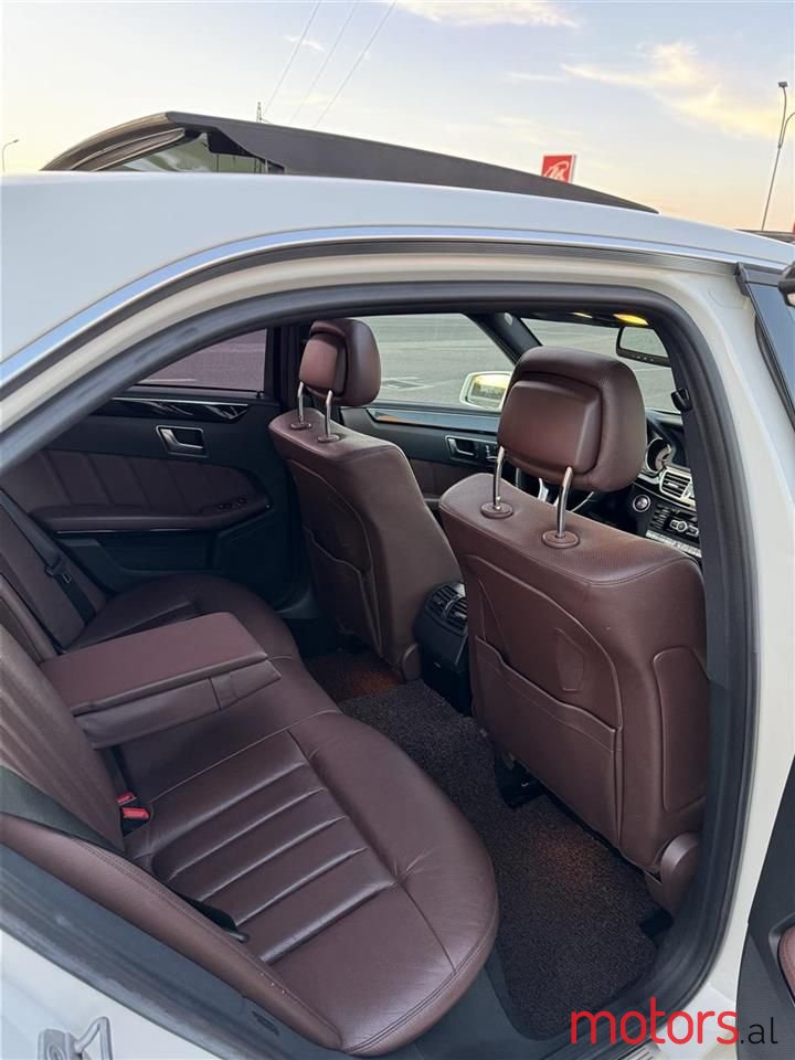 2014' Mercedes-Benz E 250 photo #3