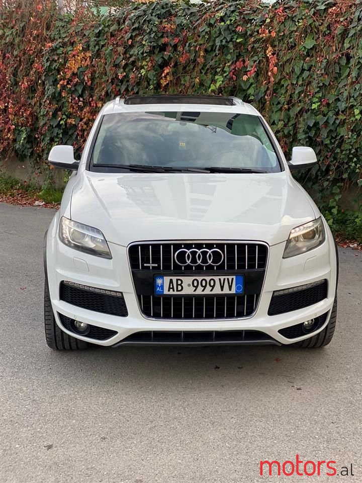 2013' Audi Q7 photo #2