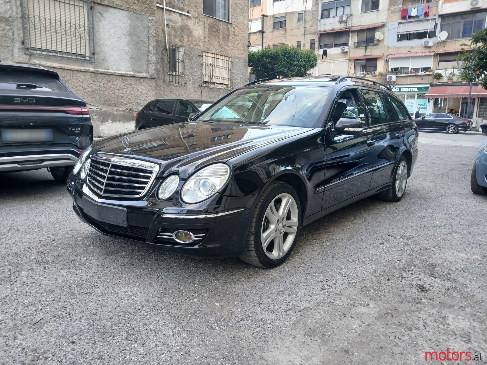 2007' Mercedes-Benz E 220 photo #1