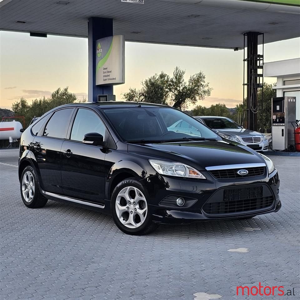 2009' Ford Focus photo #1