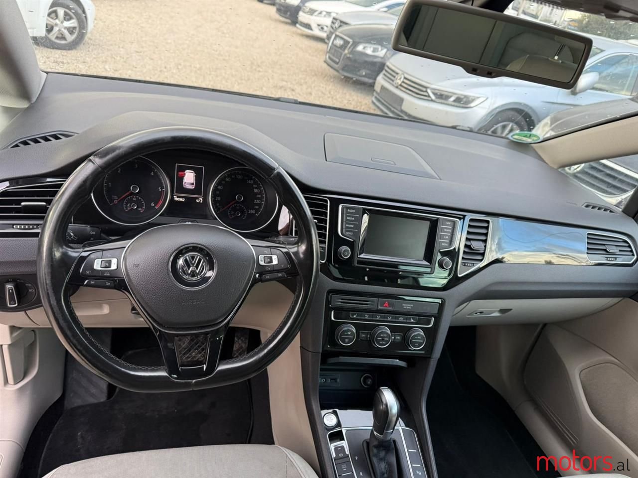 2014' Volkswagen Golf Sportvan photo #6