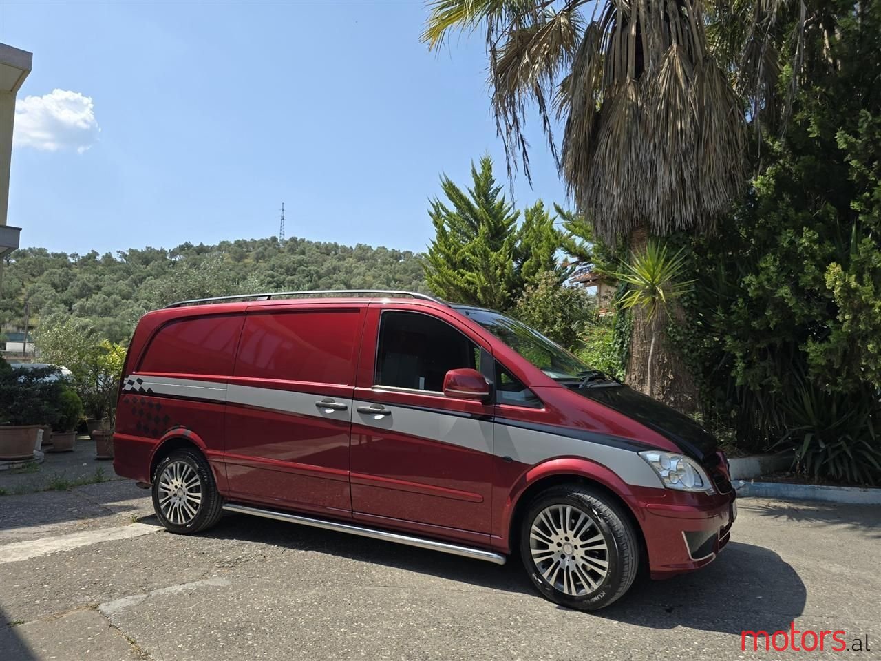 2011' Mercedes-Benz Vito photo #1