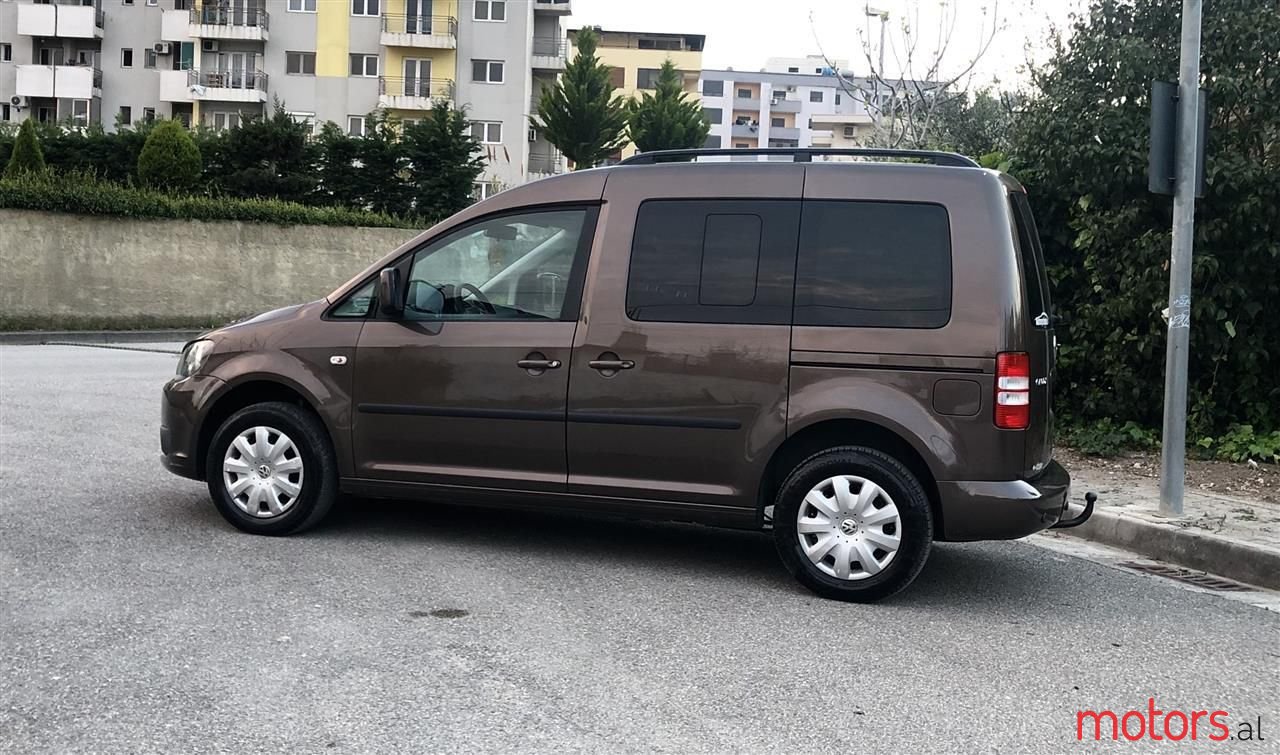 2011' Volkswagen Caddy photo #3