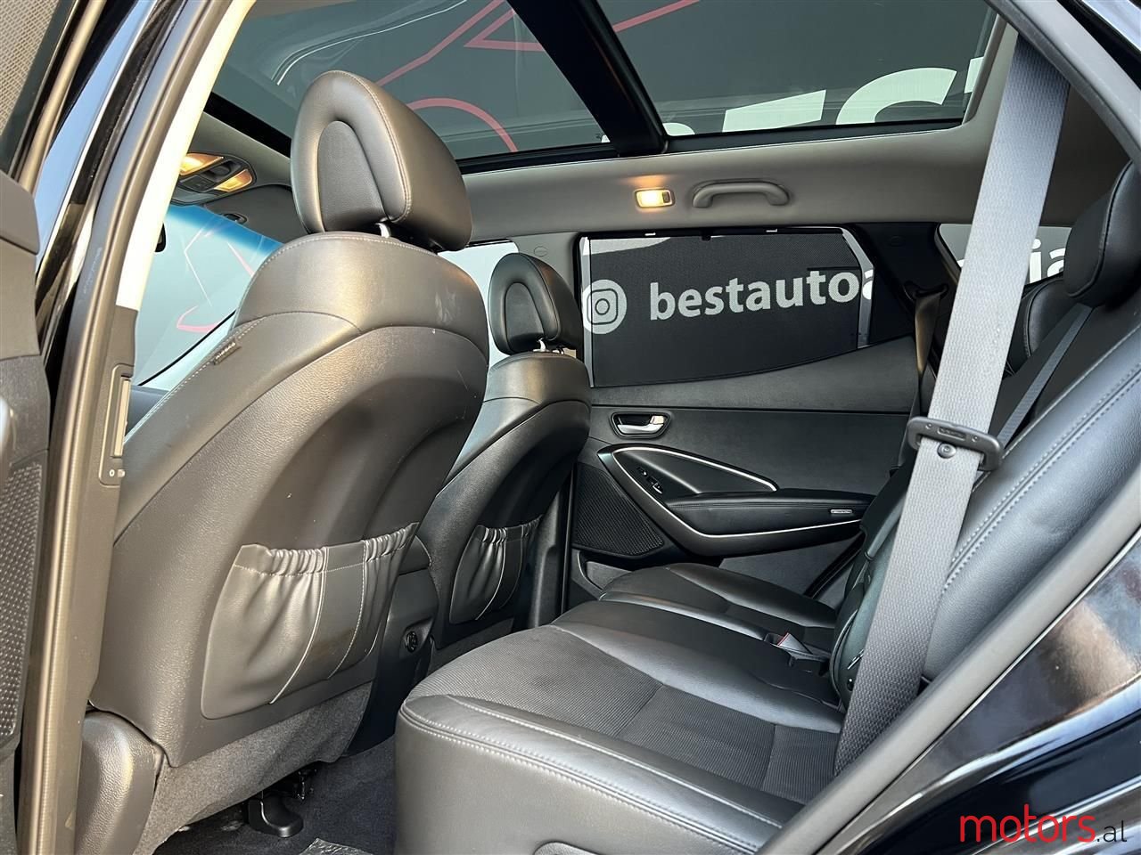 2016' Hyundai Santa Fe photo #4