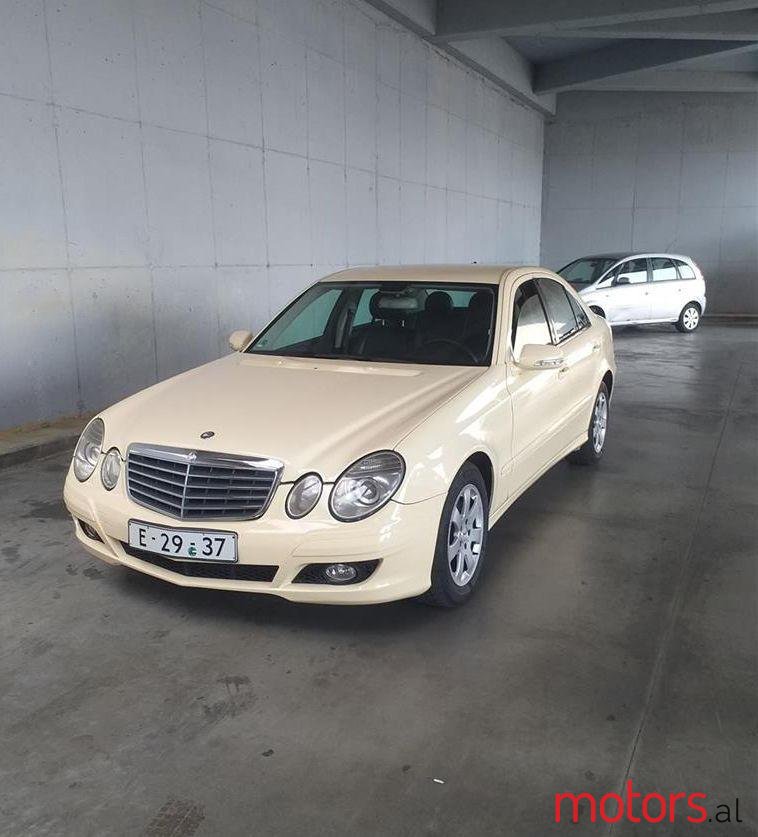 2007' Mercedes-Benz E 200 photo #1