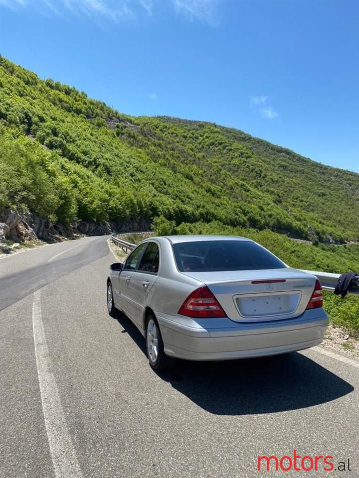 2005' Mercedes-Benz C 180 photo #3