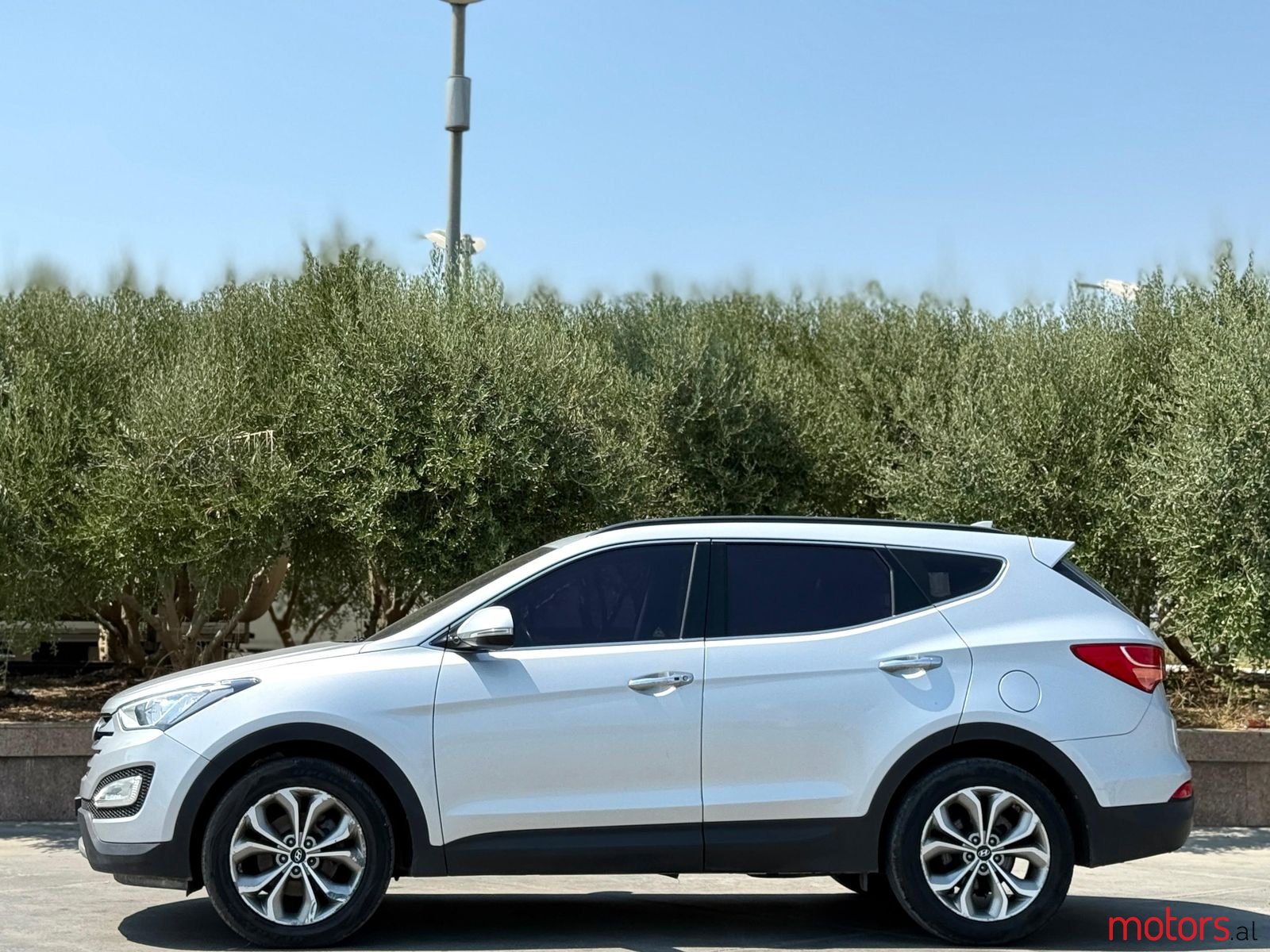 2015' Hyundai Santa Fe photo #5