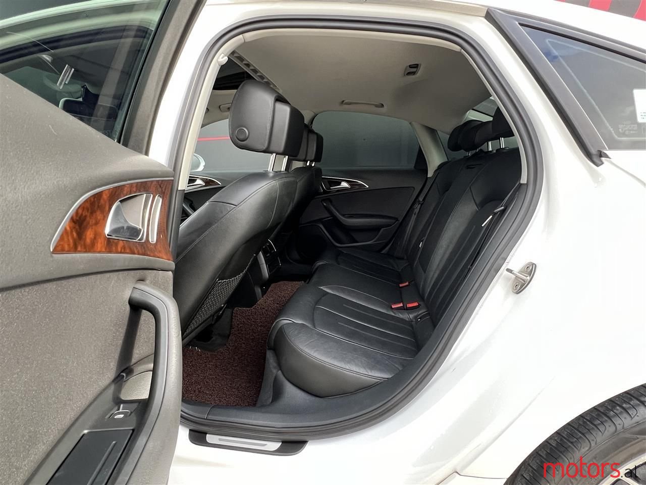 2012' Audi A6 photo #2