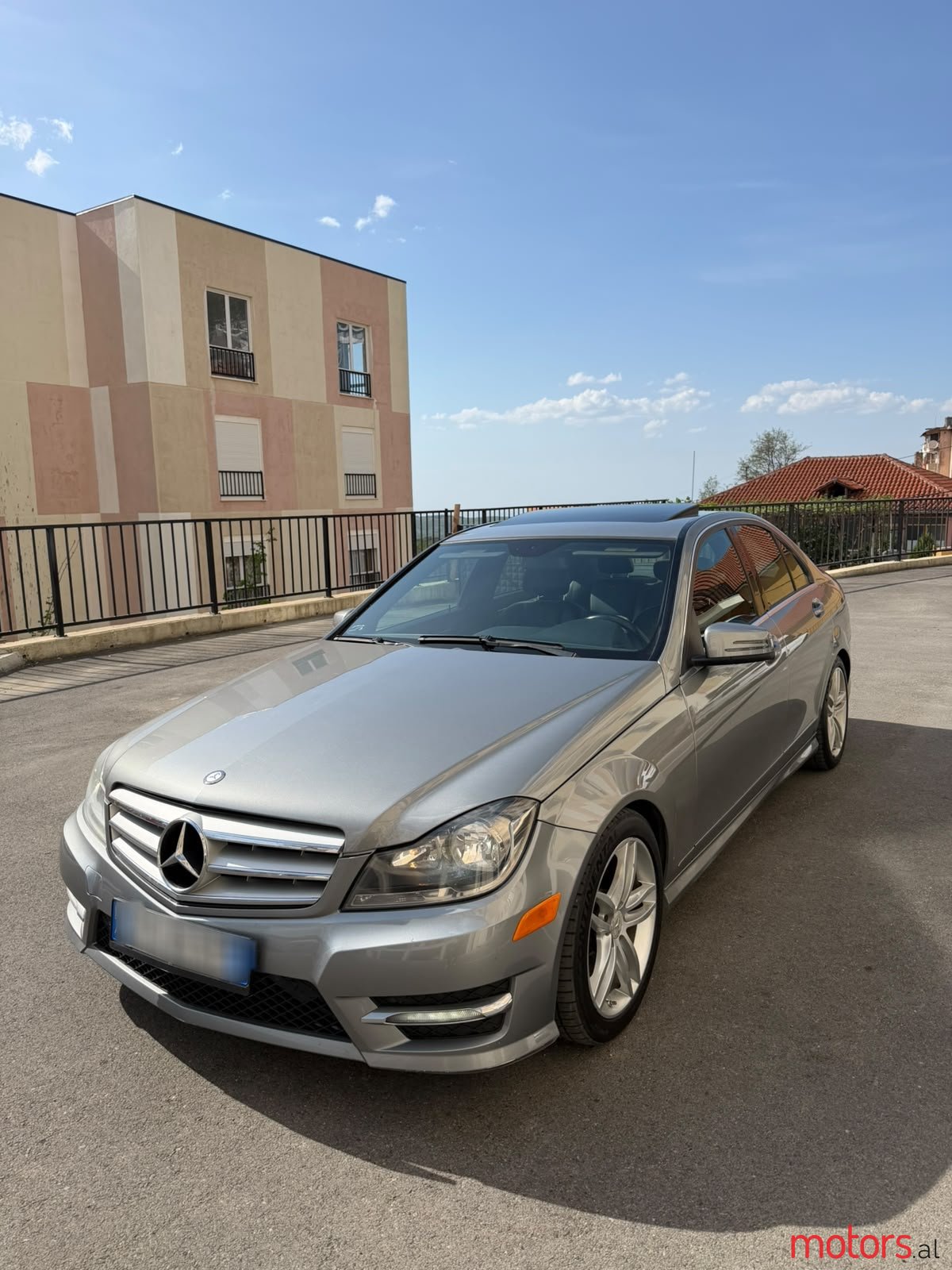 2012' Mercedes-Benz C 300 photo #2