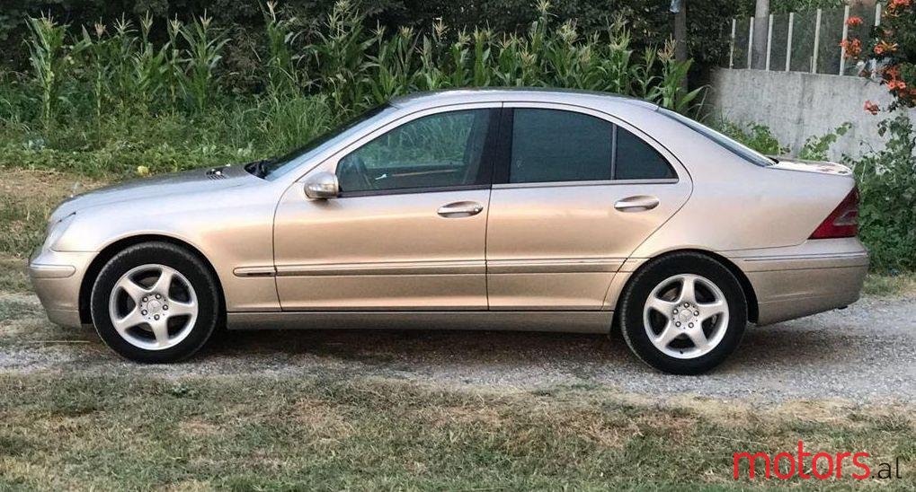 2002' Mercedes-Benz C 220 photo #3