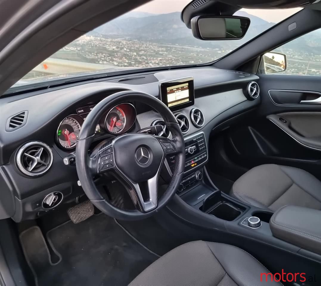2015' Mercedes-Benz Gla 220 photo #5