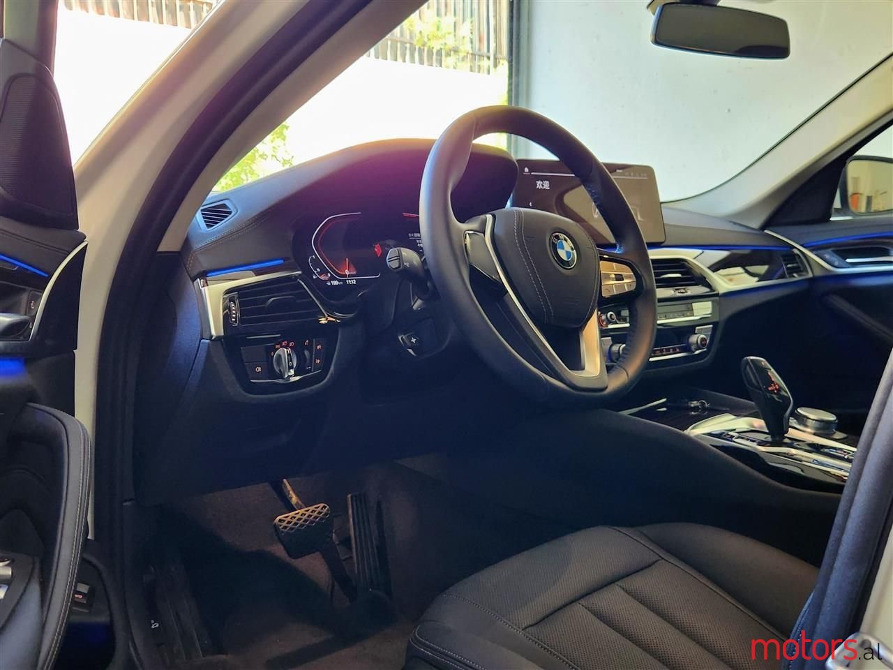 2021' BMW 525 photo #3