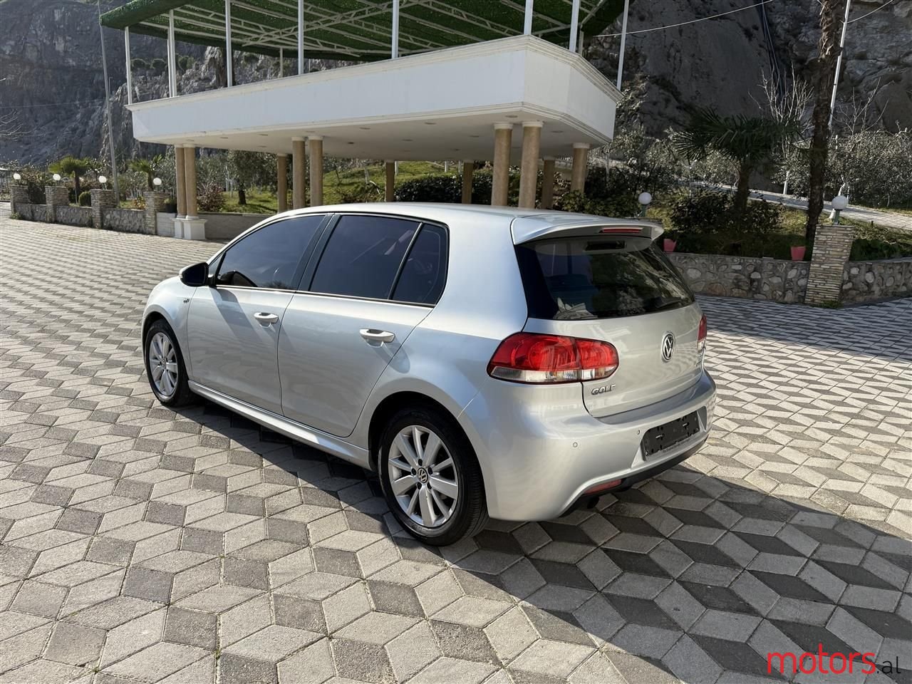 2012' Volkswagen Golf photo #6