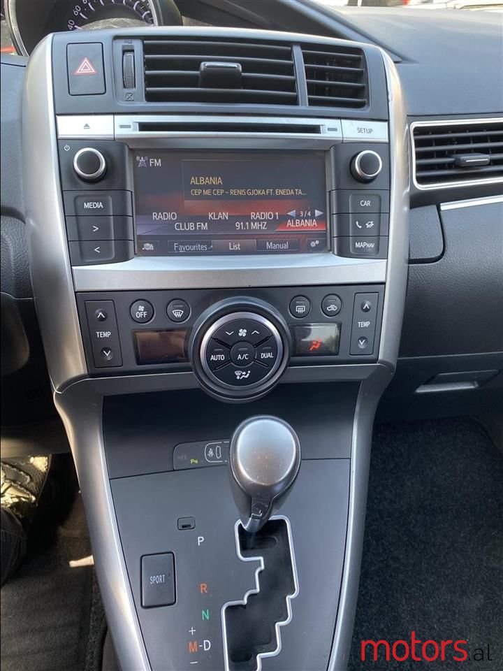 2014' Toyota Verso photo #4