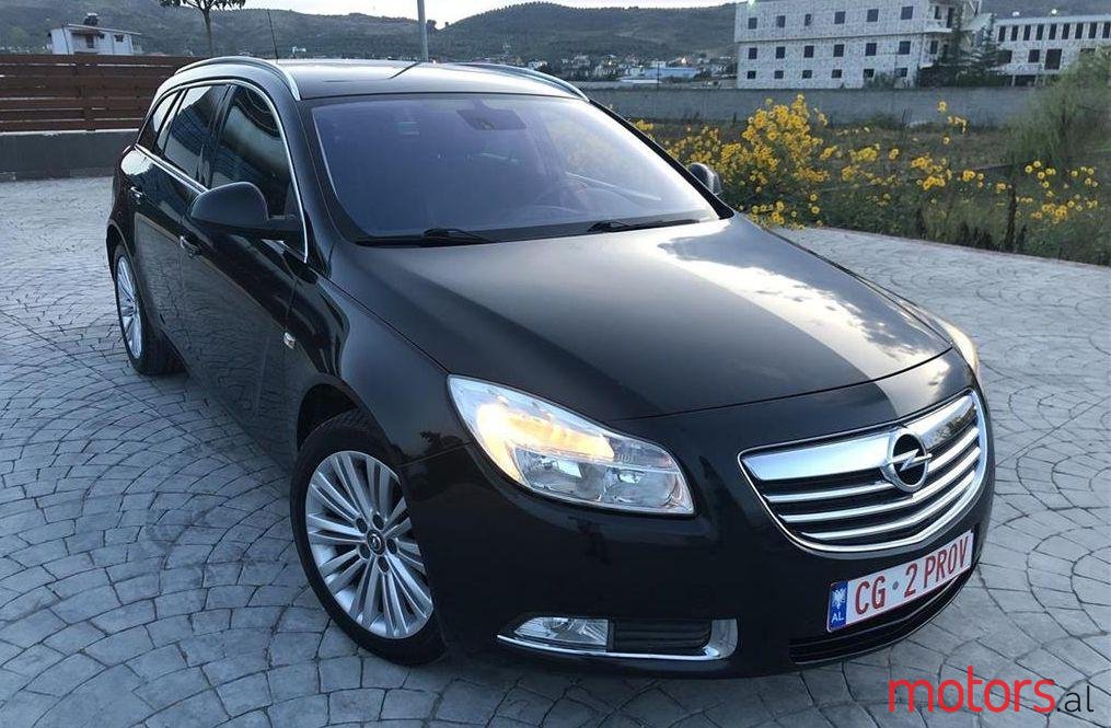 2013' Opel Insignia photo #1